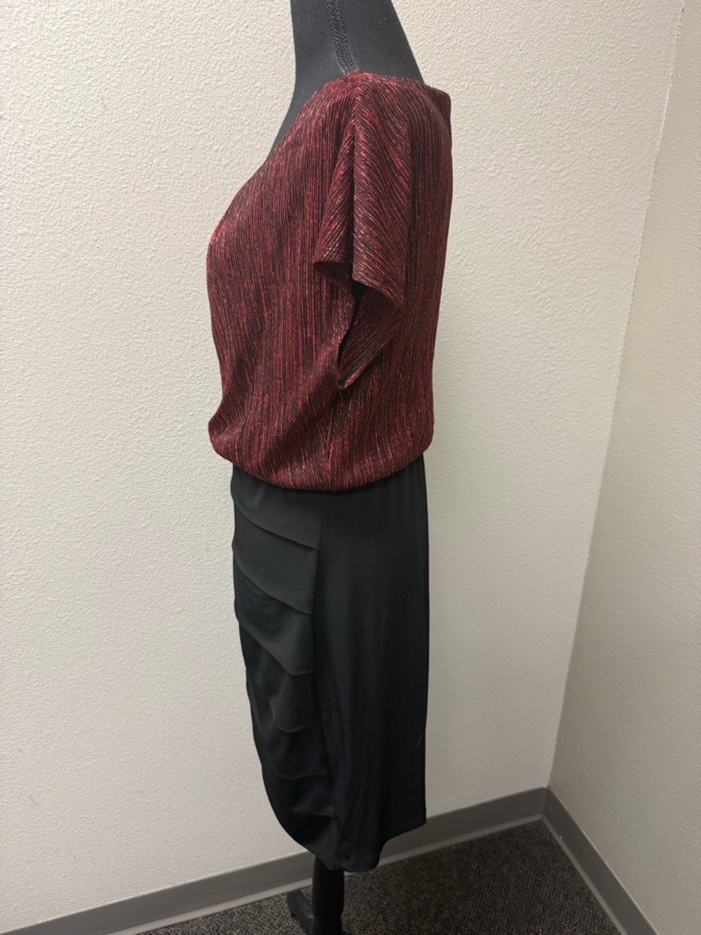Enfocus Studio Black Red Dress Size 14 Metallic Top Tiered Skirt Elegant - Picture 4 of 8